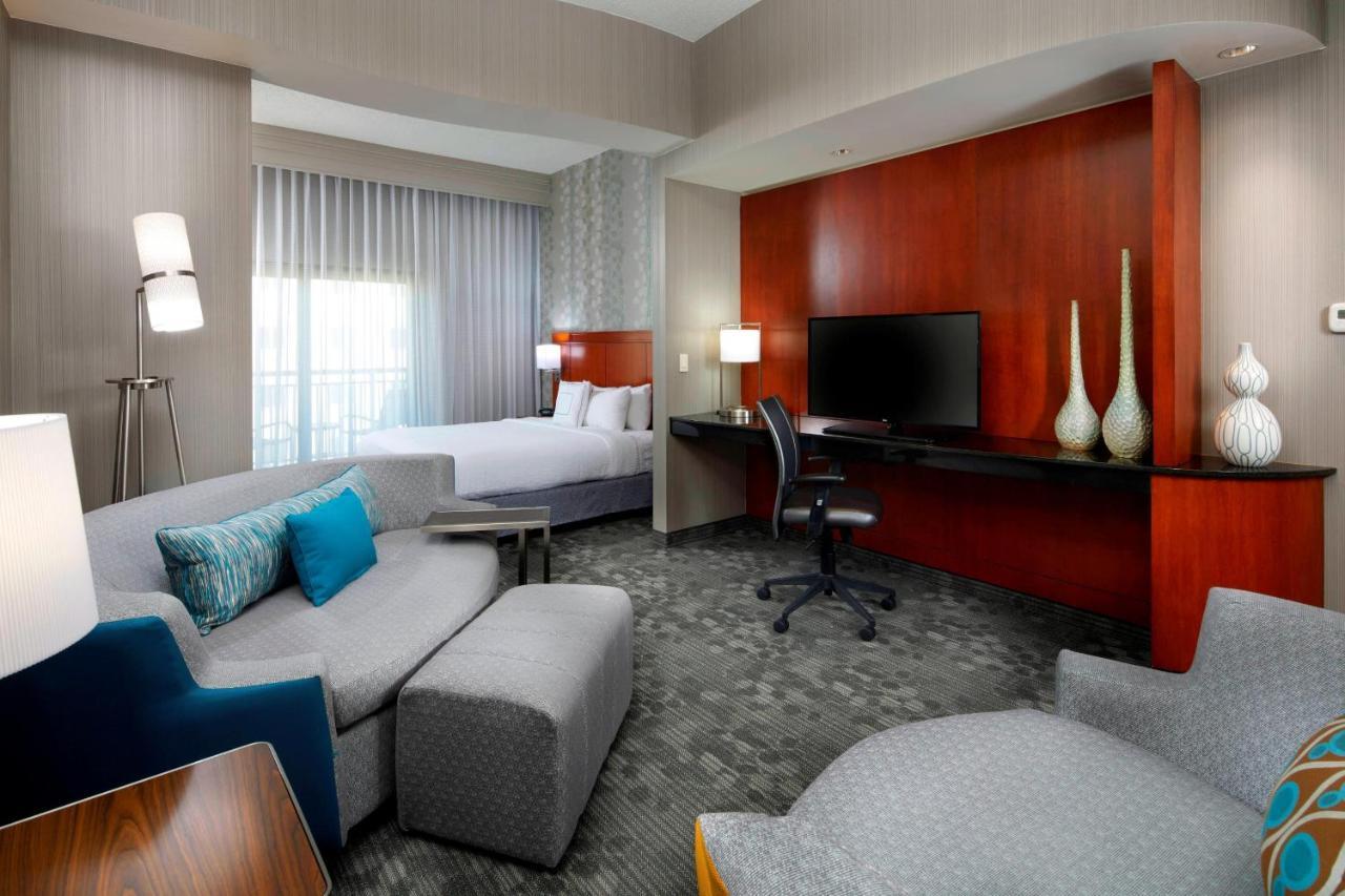 Courtyard By Marriott San Antonio Six Flags At The Rim Ξενοδοχείο Εξωτερικό φωτογραφία
