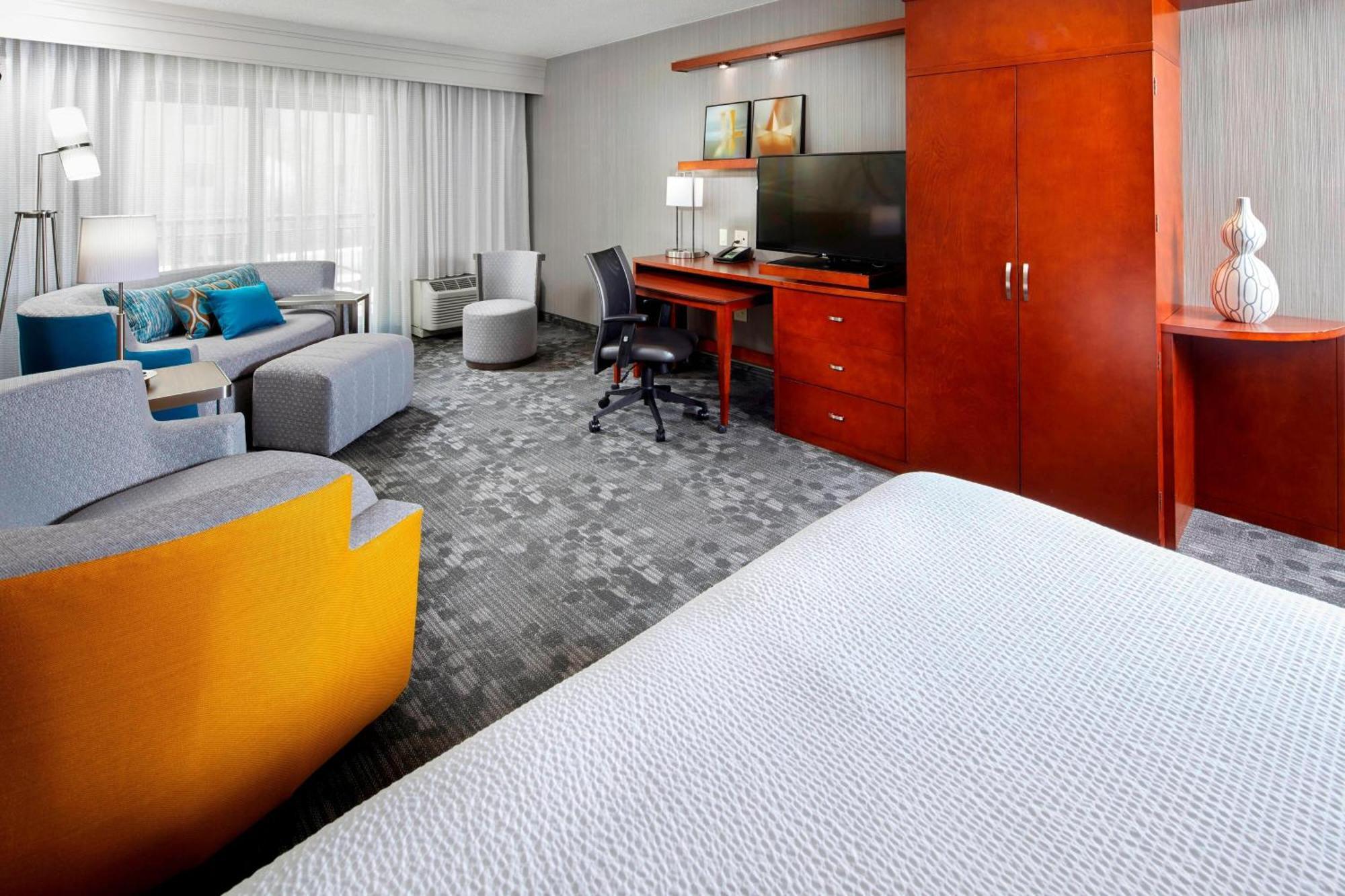 Courtyard By Marriott San Antonio Six Flags At The Rim Ξενοδοχείο Εξωτερικό φωτογραφία