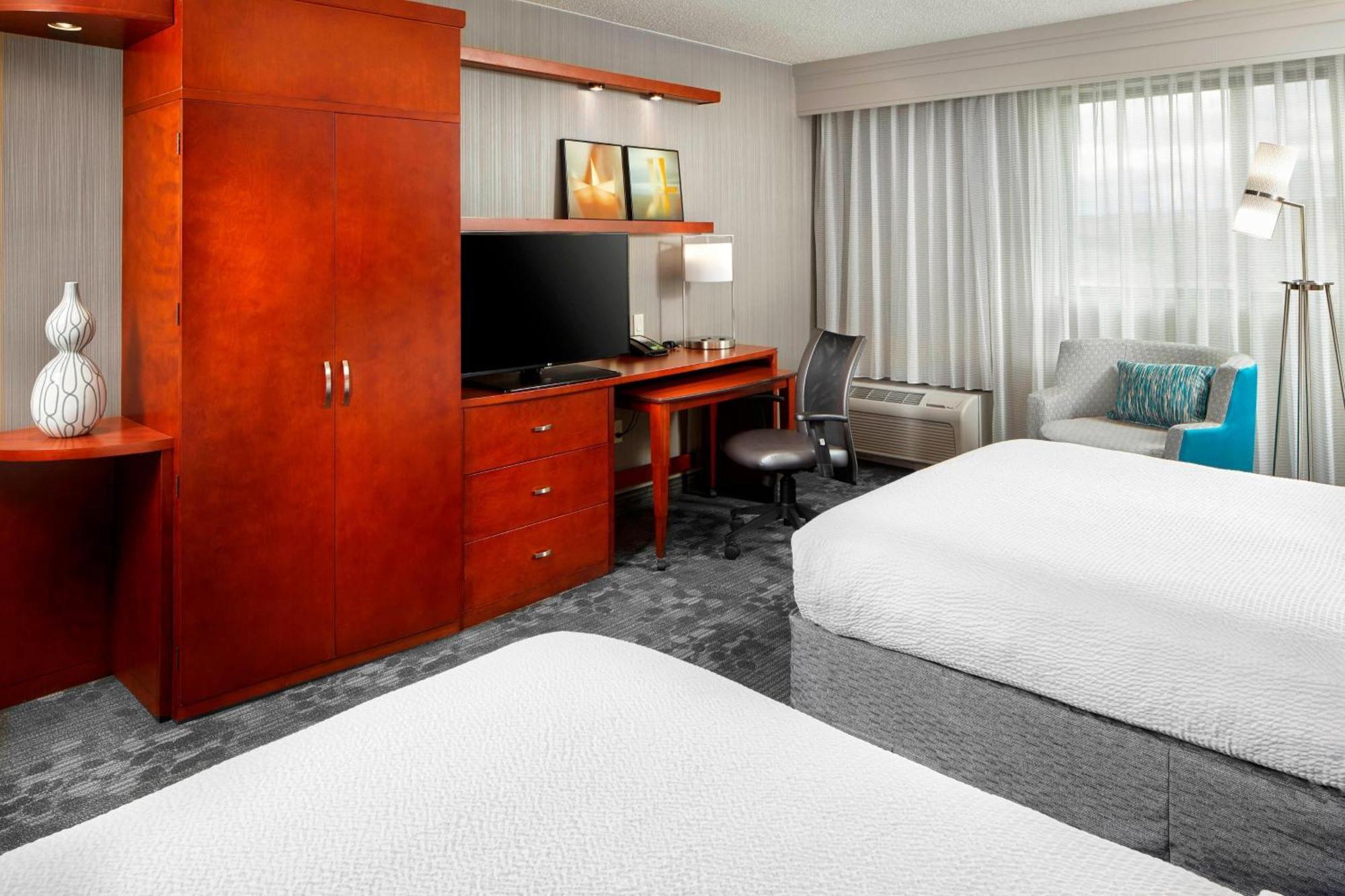 Courtyard By Marriott San Antonio Six Flags At The Rim Ξενοδοχείο Εξωτερικό φωτογραφία
